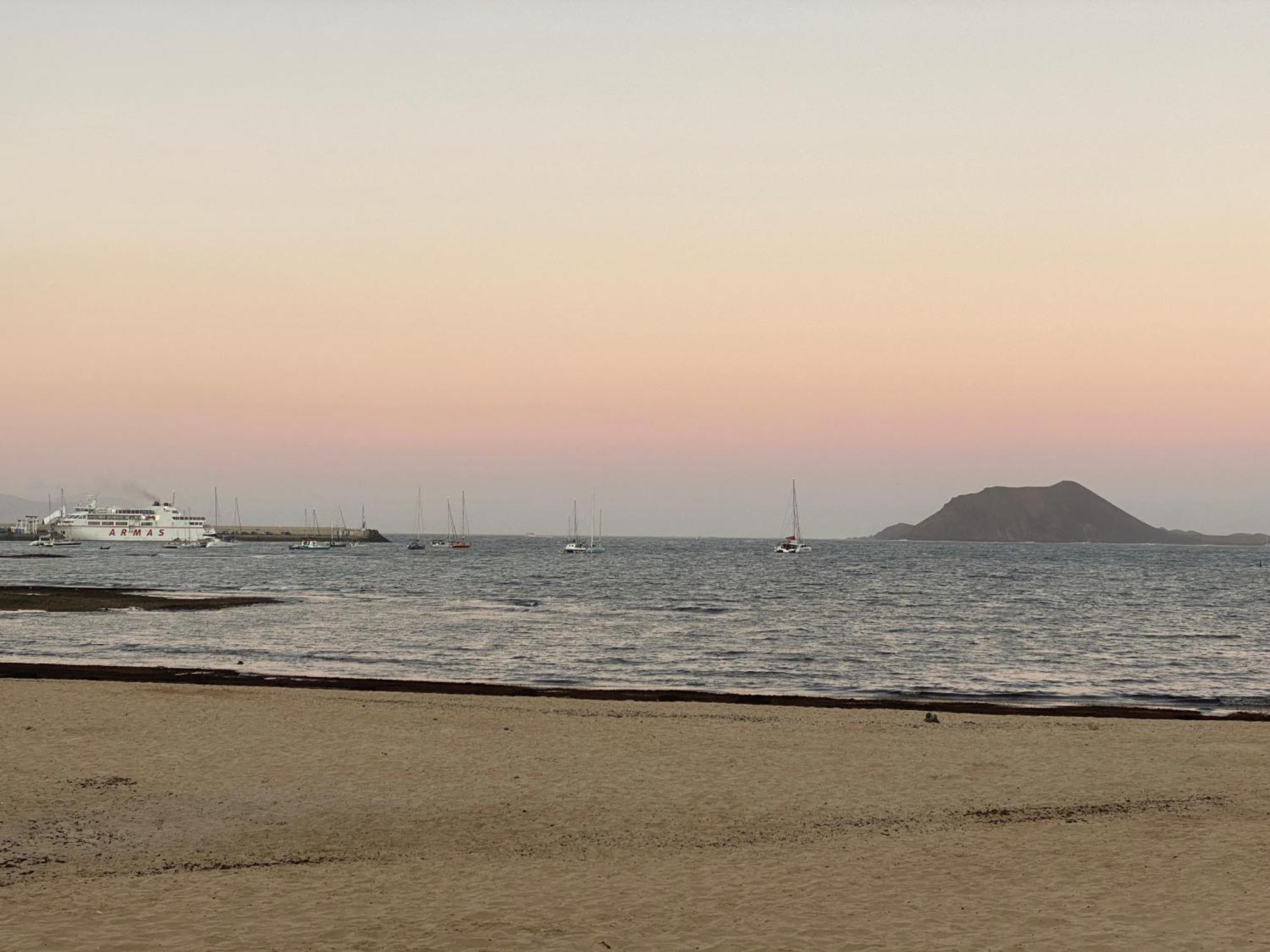 Sun And Surf Stay Corralejo Ngoại thất bức ảnh